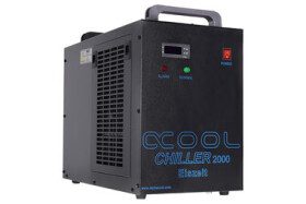 Alphacool Eiszeit 2000 kompresorový chladič s vestavěnou pumpou černá / 220V / 1.4L (1013227)