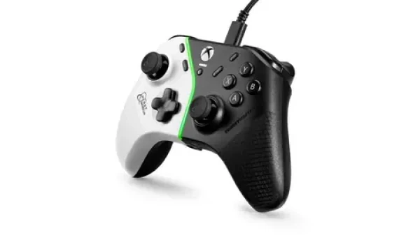 Thrustmaster Gamepad HEART / Herní ovladač / H.E.A.R.T. technologie / Xbox / PC / USB-C