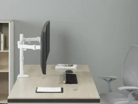 Equip stolní držák pro 2 monitory bílá / Stolní držák pro monitor / 17"-32" / nosnost 9 kg na monitor / VESA 100x100 mm (650167)