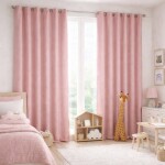 Růžový dětský závěs na kroužcích s výšivkou mašliček Šířka: 140 cm | Délka: 250 cm