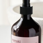 Meraki Neparfemovaný mycí gel pro intimní hygienu Intimate 490 ml, růžová barva, hnědá barva, plast