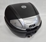 E300Nt2B Tech kufr Givi černý, stříbrné plexi, nové zavírání (Monolock s plotnou), objem 30 ltr.
