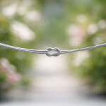 Náramek s propleteným uzlem Inés - chirurgická ocel, Stříbrná 15 cm + 3 cm (prodloužení)