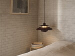 Louis Poulsen Závěsná lampa PH 5 Monochrome Burgundy, červená barva, kov