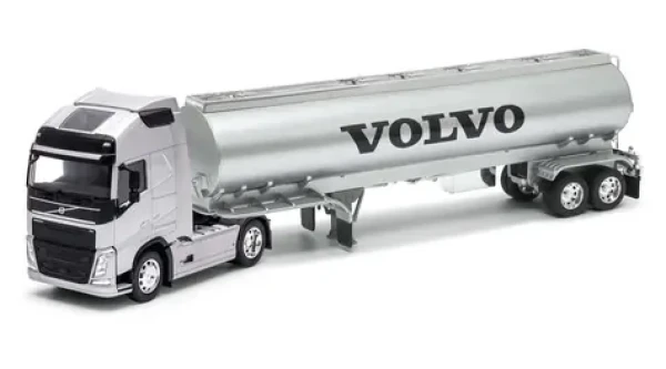 Welly VOLVO FH OIL TANKER 1:32 stříbrná