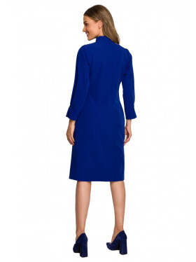 Šaty střihu s vysokým límcem královská modř EU L model 17678229 - STYLOVE