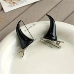 Dovoz Růžky na sponce špičaté Barva: černé