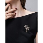 Exkluzivní brož Swarovski Elements Acconcia - puget kvítí, Barevná/více barev