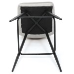 Židle barová, bílá látka, čtyřnohá kovová podnož, černý mat