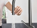 HANSGROHE - M54 Dřezová baterie Talis s výsuvnou sprškou, kartáčovaný černý chrom 72800340