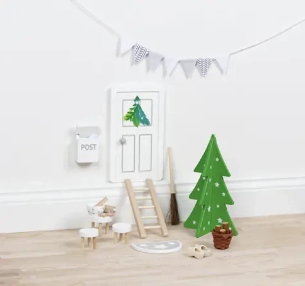 GOKI Dveře pro skřítky s doplňky / od 3 let (60678)