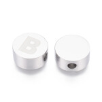 Korálek z nerezové oceli - placička s písmenem - různé varianty - 10 x 4,5 mm - 1 ks Písmena: E