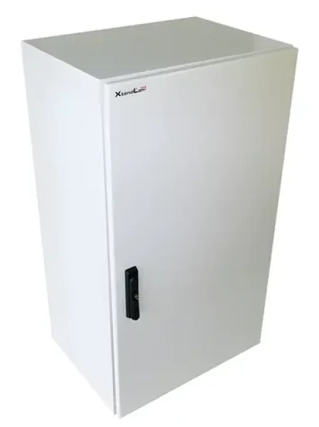 XtendLan Venkovní rozvaděč 19" šedý / Stojanový rozvaděč / 20U / 600×600 mm / IP55 / 3bodový zámek (WEH-20U-600-3L)