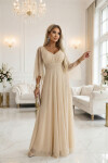 655-4 Dlouhé lehké třpytivé šaty s výstřihem a průhlednými rukávy - šampaňsko-béžová barva UNI