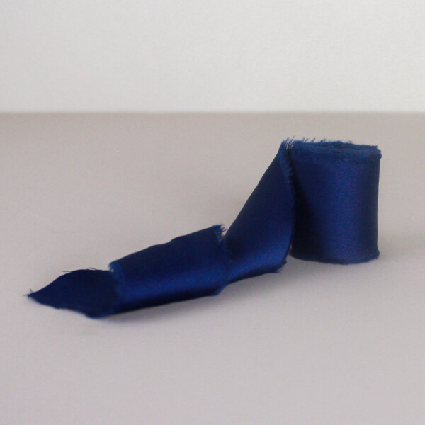 Bella Rose Saténová stuha 4 cm – Navy Blue (4,5 m), modrá barva, textil