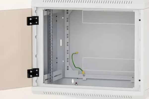 Triton RBA-12-LS6-CAX-A1 / Nástěnný rozvaděč / 12U / 600x595 mm / perforované dveře 80% / RAL 7035 (RBA-12-LS6-CAX-A1)