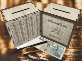 Dřevěná pokladnička škrtací + fixa Až se něco posere