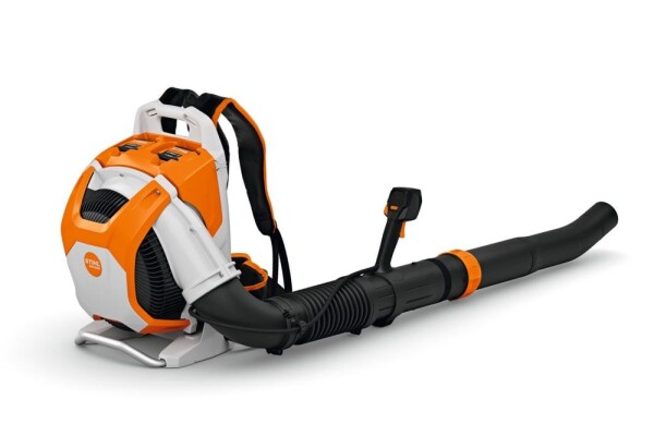 Aku zádový fukar na listí STIHL BRA 600