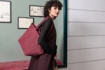 Nákupní taška přes rameno Reisenthel Shopper M Twist maroon