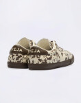 Veja W’ Panenka O.T. Pierre Wild Country PIERRE-WILD-COUNTRY 38