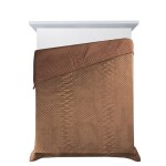 DumDekorace Sametový prošívaný přehoz LUIZ hnědý Šířka: 170 cm | Délka: 210 cm