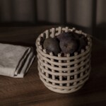 Ferm LIVING Keramický koš Cashmere Small, béžová barva, keramika