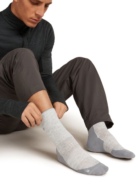 Pánské merino turistické ponožky ICEBREAKER Mens Hike+ Light Crew, Blizzard Heather/Alloy velikost: 47-49 (XL)