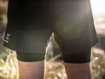 Běžecké šortky Compressport Trail 2-in-1 Short černé Velikost textilu: