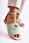 Dámské kožené sandály s zdobením zelená Nevassa 35
