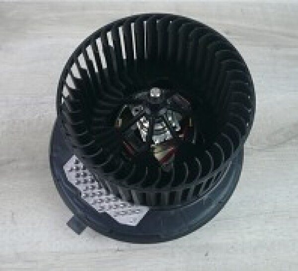 Ventilátor topení ŠKODA Octavia Superb Yeti aut. klima