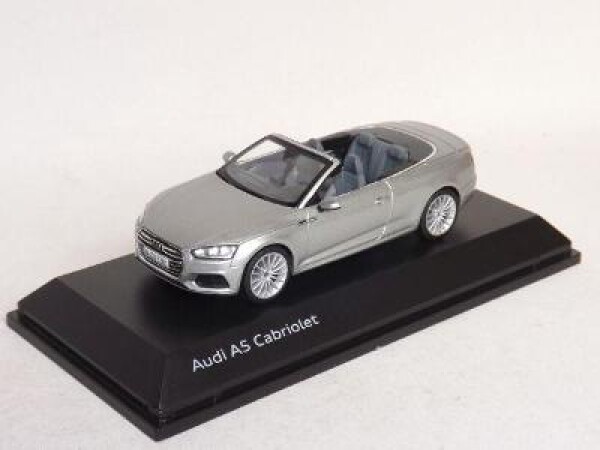 Audi A5 Cabriolet (silver) 1:43 Spark