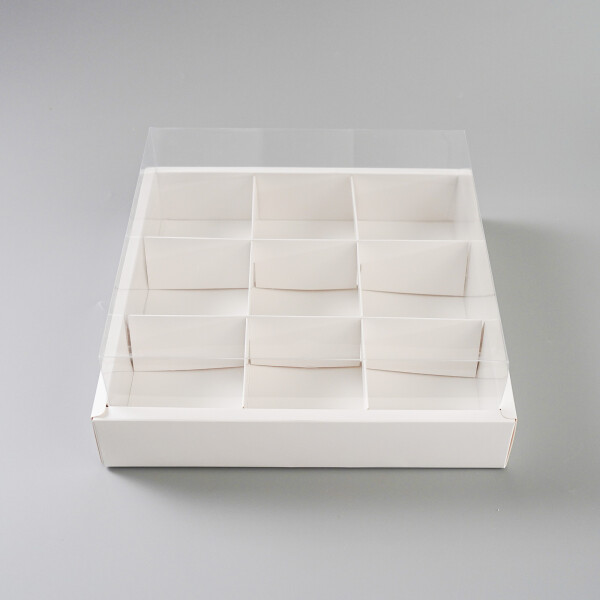 Cake star Cukrářská krabice s průhledným víkem a dělící vložkou 35x35x10cm