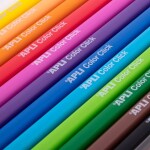 APLI vysouvací stiskací pastelky mix 12 ks barev, ořezávátko