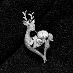 Vánoční brož Swarovski Elements Rudolf 6 - vánoční sob, Bílá/čirá