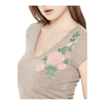 GUESS tričko Haze Rose Embroidered Tee hnědé XS Béžová