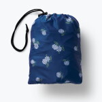 Rifle Paper Co. Pončo do deště Ditsy Hydrangea, modrá barva, textil