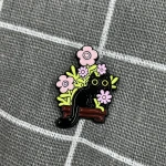 Pinarna.cz Kočička schovaná v květináči (růžové kytičky)