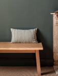 Garden Trading Lněný polštář Charingworth Stripe Forest Green 30 x 50 cm, zelená barva, textil