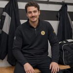 Fanatics Pánská bunda Boston Bruins NHL Authentic Pro Rink Fleece Quarter-Zip Pullover Velikost: M