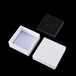 Dárková krabička na šperky - bílá - 7,6 x 7,6 x 3,2 cm - 1 ks