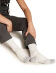 Dámské merino turistické ponožky ICEBREAKER Wmns Hike+ Ultralight Crew, Ecru Heather/Alloy velikost: 38-40 (M)