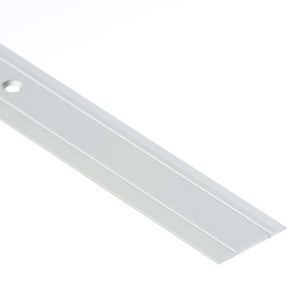 Krycí lišta zaklapávací, plochá LPP 30 0,9 C-0 Stříbrny