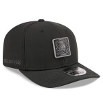 New Era Pánská kšiltovka Tampa Bay Buccaneers NFL Black Historic Logo 2026 Training Camp 9SEVENTY Stretch-Snap