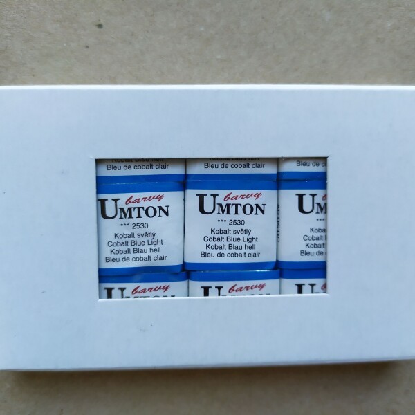 Umton Umton, mistrovské akvarelové barvy, 1/2 pánvička, 2,6 ml, 1 ks Barva Umton: 2530 Kobalt světlý