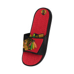 FOCO Pánské pantofle Chicago Blackhawks NHL Colorblock Slipper Velikost: L = 44-45 EU