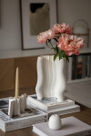 Ferm Living Kameninová váza Moire Off-white 30 cm, bílá barva, keramika