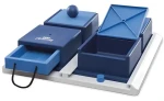 TRIXIE Dog Activity Poker Box modrá / Interaktivní hračka pro psy / plast / 31 x 31 cm (G14-32012)