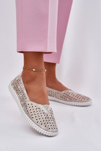 Semišové perforované dámské polobotky zlatobéžové Chulieta 37