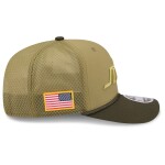 New Era Pánská kšiltovka New York Jets NFL 2025 Salute to Service 9SEVENTY Trucker Snapback