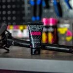 Muc-Off Carbon Gripper 75g